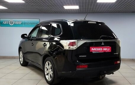 Mitsubishi Outlander III рестайлинг 3, 2013 год, 1 575 000 рублей, 7 фотография