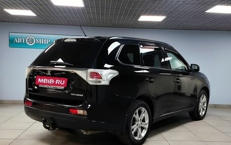 Mitsubishi Outlander III рестайлинг 3, 2013 год, 1 575 000 рублей, 5 фотография