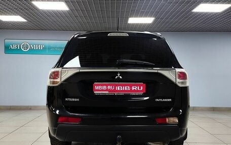 Mitsubishi Outlander III рестайлинг 3, 2013 год, 1 575 000 рублей, 6 фотография