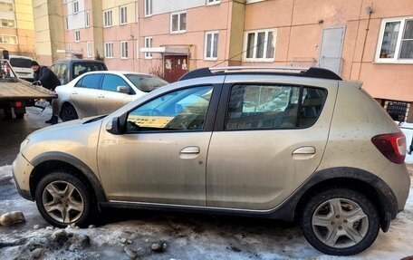 Renault Sandero II рестайлинг, 2018 год, 900 000 рублей, 4 фотография