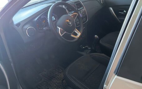 Renault Sandero II рестайлинг, 2018 год, 1 000 000 рублей, 7 фотография