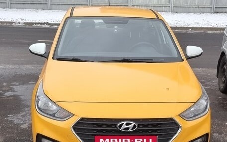 Hyundai Solaris II рестайлинг, 2018 год, 825 000 рублей, 5 фотография