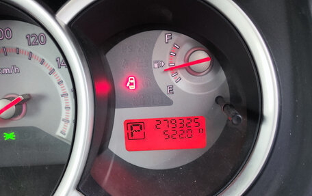 Nissan Tiida, 2010 год, 750 000 рублей, 8 фотография