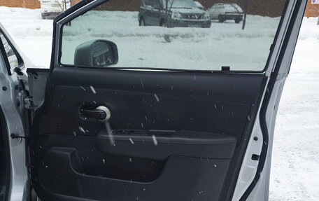 Nissan Tiida, 2010 год, 750 000 рублей, 12 фотография