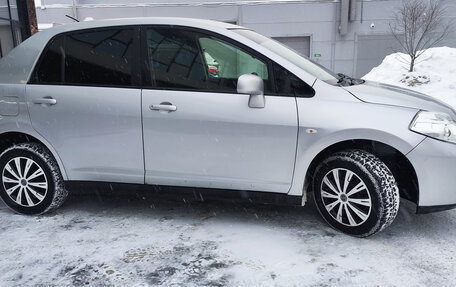 Nissan Tiida, 2010 год, 750 000 рублей, 4 фотография