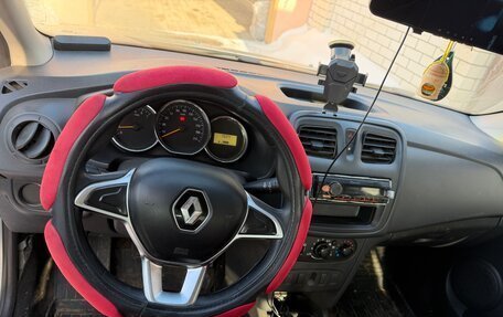 Renault Logan II, 2019 год, 700 000 рублей, 9 фотография