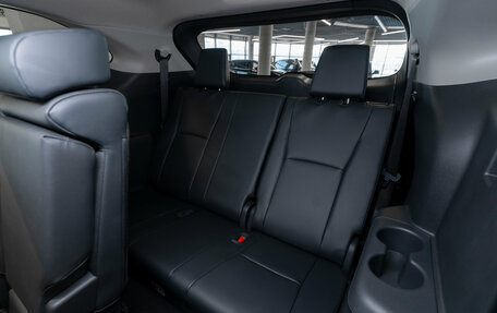 Toyota Highlander, 2025 год, 5 650 000 рублей, 15 фотография