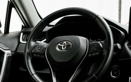 Toyota RAV4, 2022 год, 3 400 000 рублей, 12 фотография