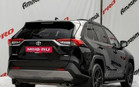 Toyota RAV4, 2022 год, 3 400 000 рублей, 6 фотография