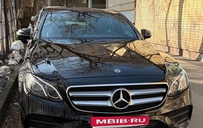 Mercedes-Benz E-Класс, 2018 год, 4 000 000 рублей, 1 фотография