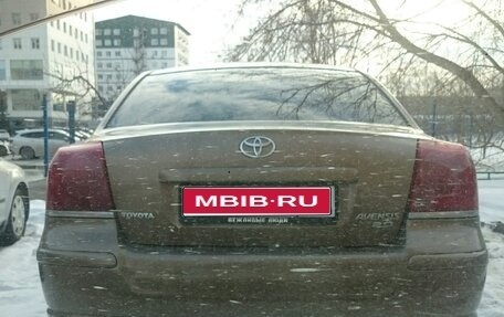 Toyota Avensis III рестайлинг, 2003 год, 620 000 рублей, 1 фотография