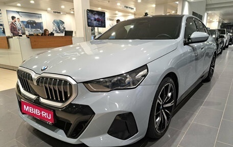 BMW 5 серия, 2023 год, 7 400 000 рублей, 1 фотография