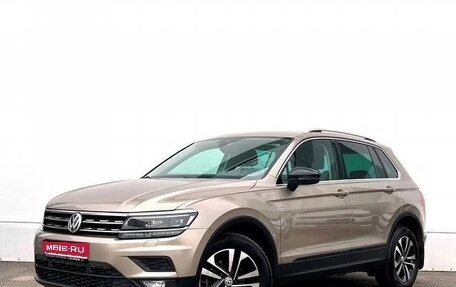 Volkswagen Tiguan II, 2020 год, 2 200 000 рублей, 1 фотография