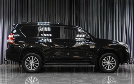 Toyota Land Cruiser Prado 150 рестайлинг 2, 2014 год, 3 499 000 рублей, 5 фотография