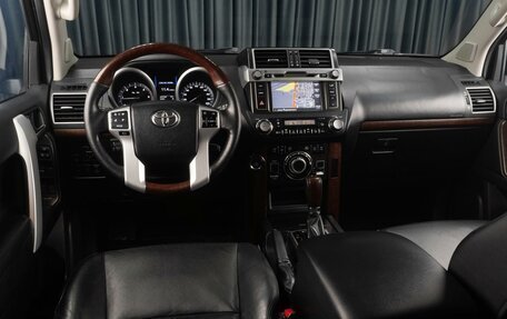 Toyota Land Cruiser Prado 150 рестайлинг 2, 2014 год, 3 499 000 рублей, 10 фотография