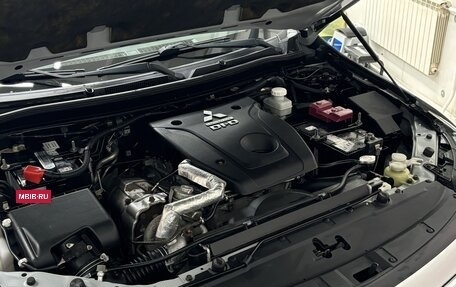 Mitsubishi Pajero Sport III рестайлинг, 2017 год, 3 420 000 рублей, 2 фотография