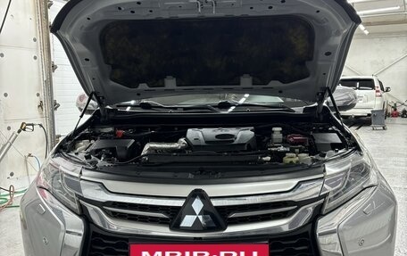 Mitsubishi Pajero Sport III рестайлинг, 2017 год, 3 420 000 рублей, 4 фотография