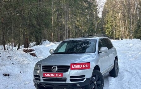 Volkswagen Touareg III, 2004 год, 650 000 рублей, 2 фотография