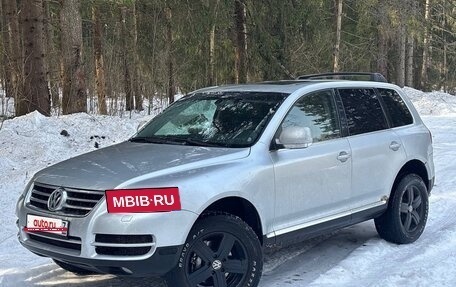 Volkswagen Touareg III, 2004 год, 650 000 рублей, 3 фотография