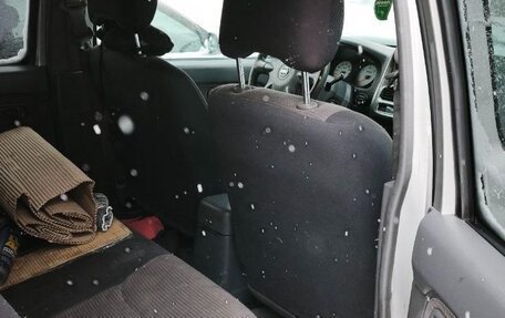 Nissan NP300, 2012 год, 700 000 рублей, 10 фотография