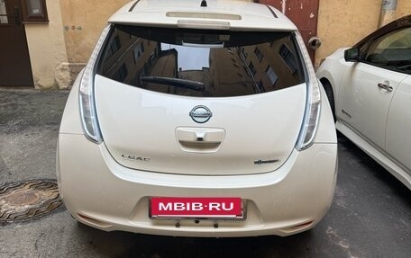 Nissan Leaf I, 2014 год, 1 400 000 рублей, 2 фотография