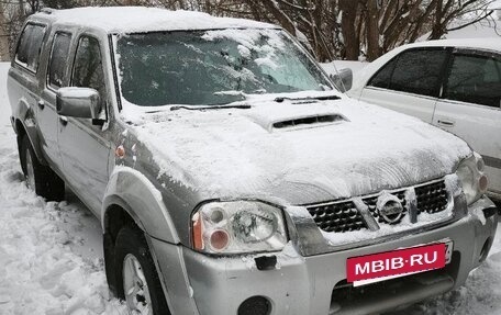 Nissan NP300, 2012 год, 700 000 рублей, 2 фотография