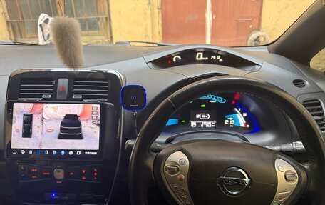 Nissan Leaf I, 2014 год, 1 400 000 рублей, 17 фотография