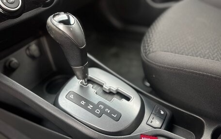 KIA Rio III рестайлинг, 2015 год, 940 000 рублей, 10 фотография