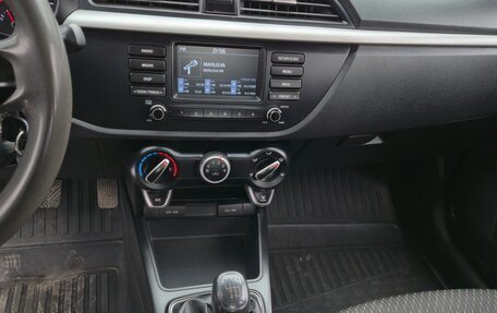 KIA Rio IV, 2018 год, 775 000 рублей, 11 фотография