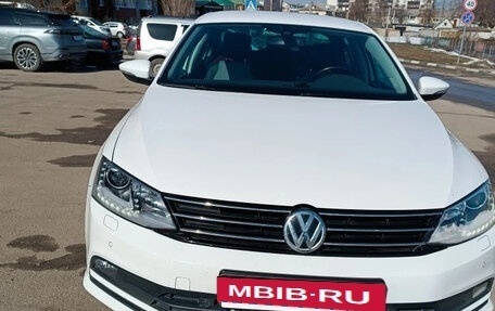 Volkswagen Jetta VI, 2015 год, 2 200 000 рублей, 2 фотография