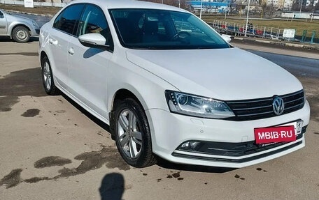 Volkswagen Jetta VI, 2015 год, 2 200 000 рублей, 18 фотография