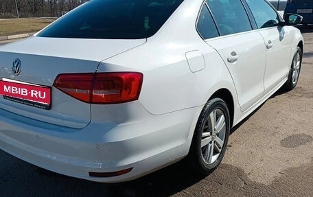 Volkswagen Jetta VI, 2015 год, 2 200 000 рублей, 12 фотография