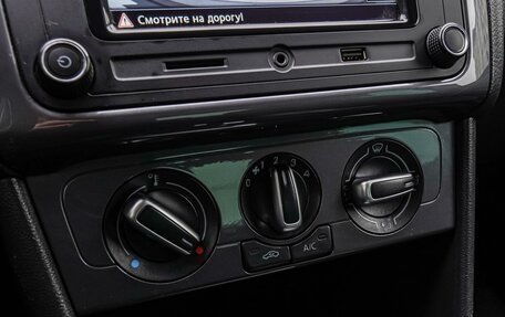 Volkswagen Polo VI (EU Market), 2019 год, 1 390 000 рублей, 13 фотография