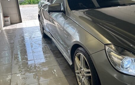 Mercedes-Benz E-Класс, 2012 год, 1 900 000 рублей, 5 фотография
