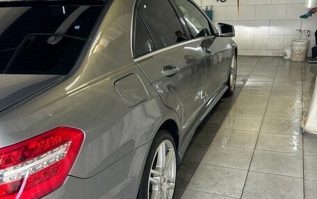 Mercedes-Benz E-Класс, 2012 год, 1 900 000 рублей, 4 фотография