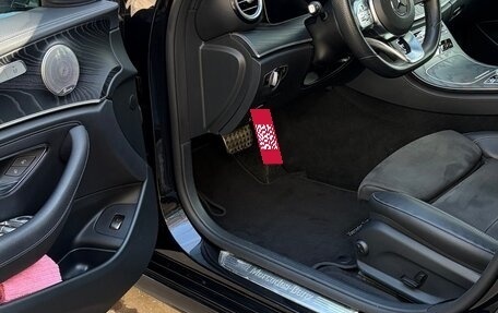 Mercedes-Benz E-Класс, 2018 год, 4 000 000 рублей, 5 фотография