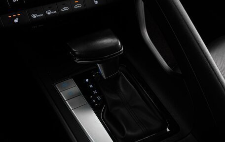 Hyundai Elantra, 2023 год, 2 299 000 рублей, 20 фотография