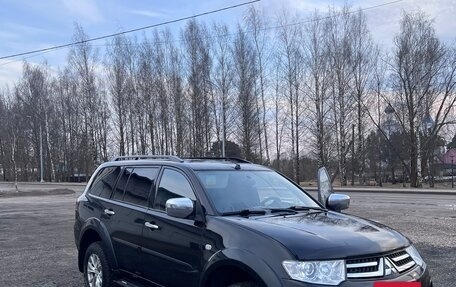 Mitsubishi Pajero Sport II рестайлинг, 2013 год, 1 830 000 рублей, 2 фотография