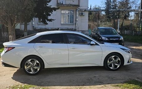 Hyundai Elantra, 2021 год, 1 715 000 рублей, 5 фотография