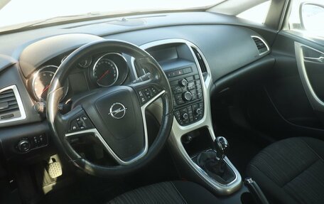 Opel Astra J, 2012 год, 710 000 рублей, 5 фотография