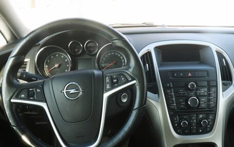 Opel Astra J, 2012 год, 710 000 рублей, 11 фотография