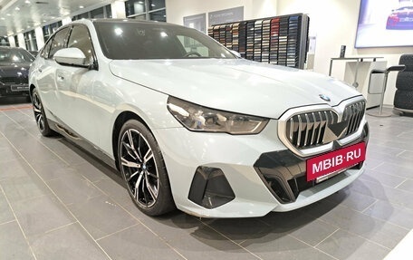 BMW 5 серия, 2023 год, 7 400 000 рублей, 3 фотография