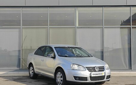 Volkswagen Jetta VI, 2010 год, 549 000 рублей, 2 фотография