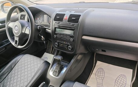 Volkswagen Jetta VI, 2010 год, 549 000 рублей, 7 фотография