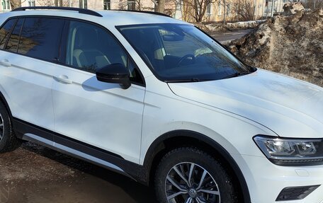 Volkswagen Tiguan II, 2019 год, 2 480 000 рублей, 11 фотография