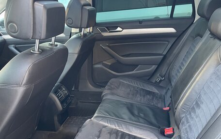 Volkswagen Passat B8 рестайлинг, 2018 год, 1 990 000 рублей, 9 фотография