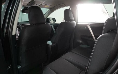 Toyota RAV4, 2017 год, 2 600 000 рублей, 11 фотография