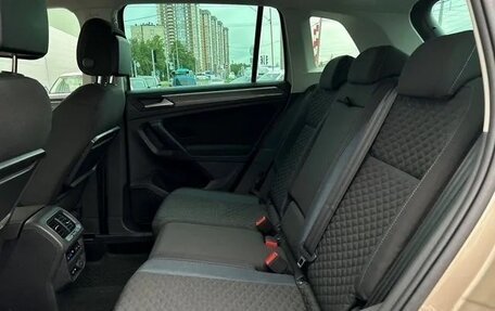 Volkswagen Tiguan II, 2020 год, 2 200 000 рублей, 8 фотография