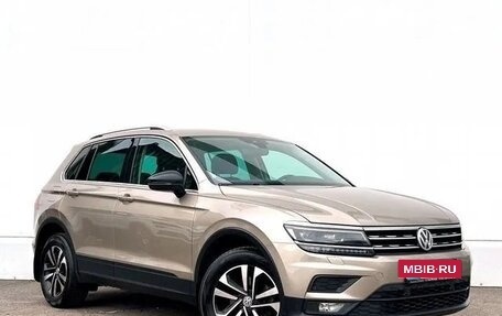 Volkswagen Tiguan II, 2020 год, 2 200 000 рублей, 3 фотография