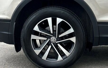 Volkswagen Tiguan II, 2020 год, 2 200 000 рублей, 14 фотография